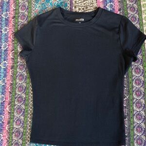 Hollister Women's Black Short Sleeve Tee